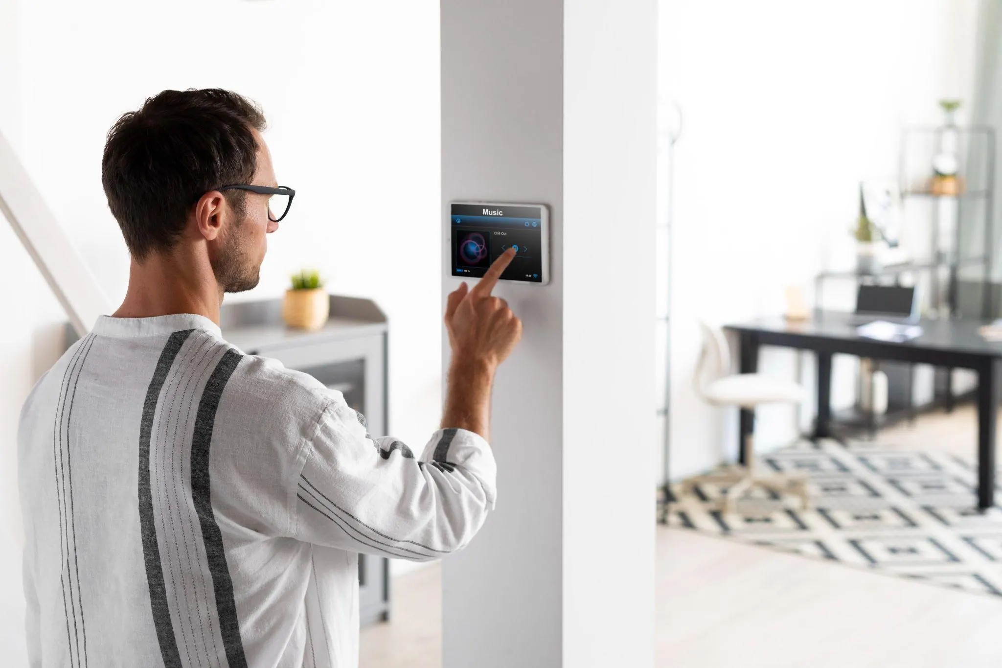 Home security system panel and app in Victoria TX